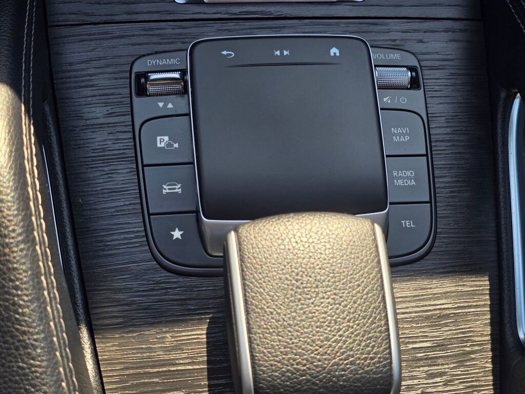 Used 2024 Mercedes-Benz GLE 350 4MATIC w/ 3rd Row Seat Package image 47