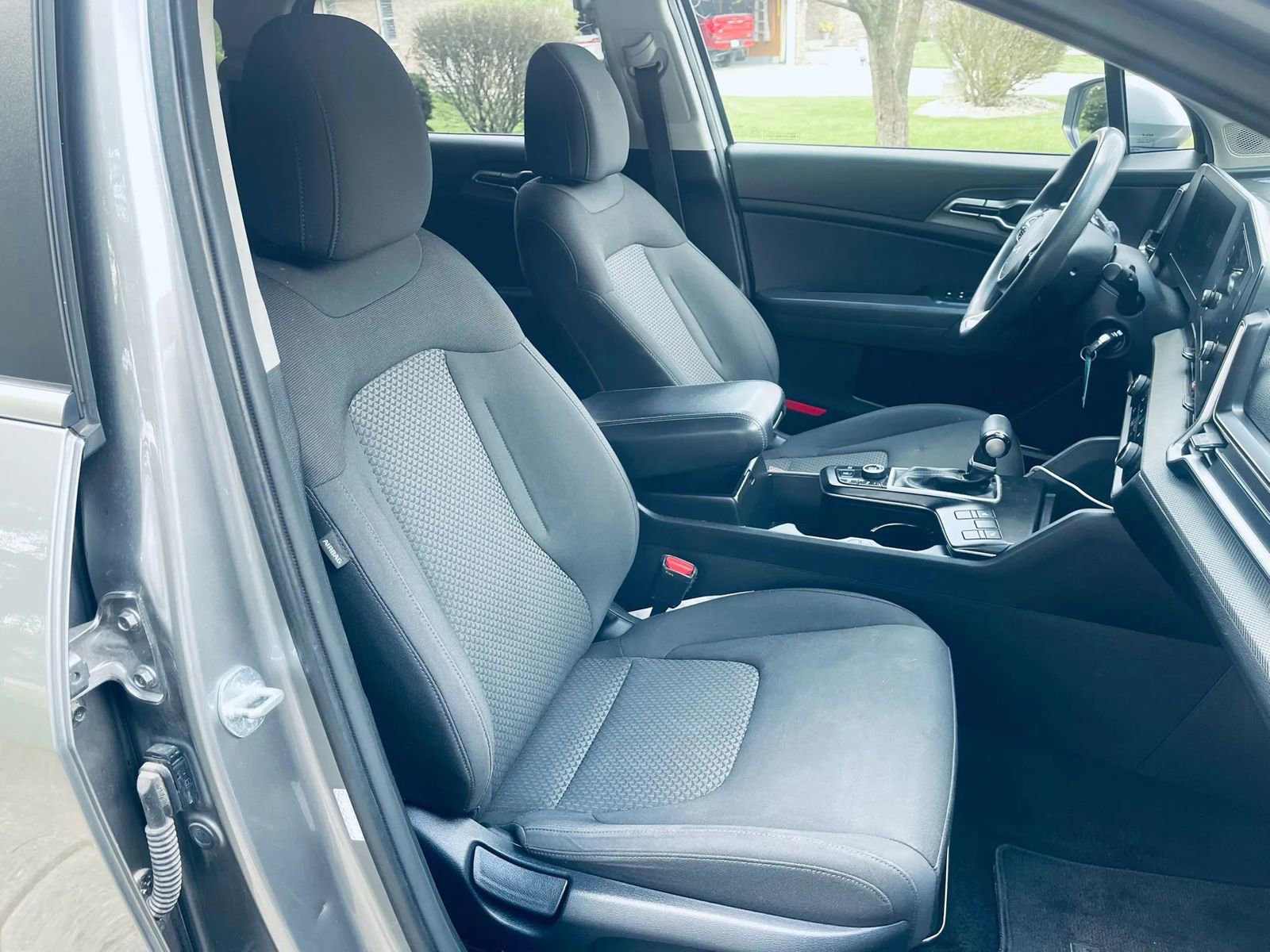 Used 2023 Kia Sportage LX image 22