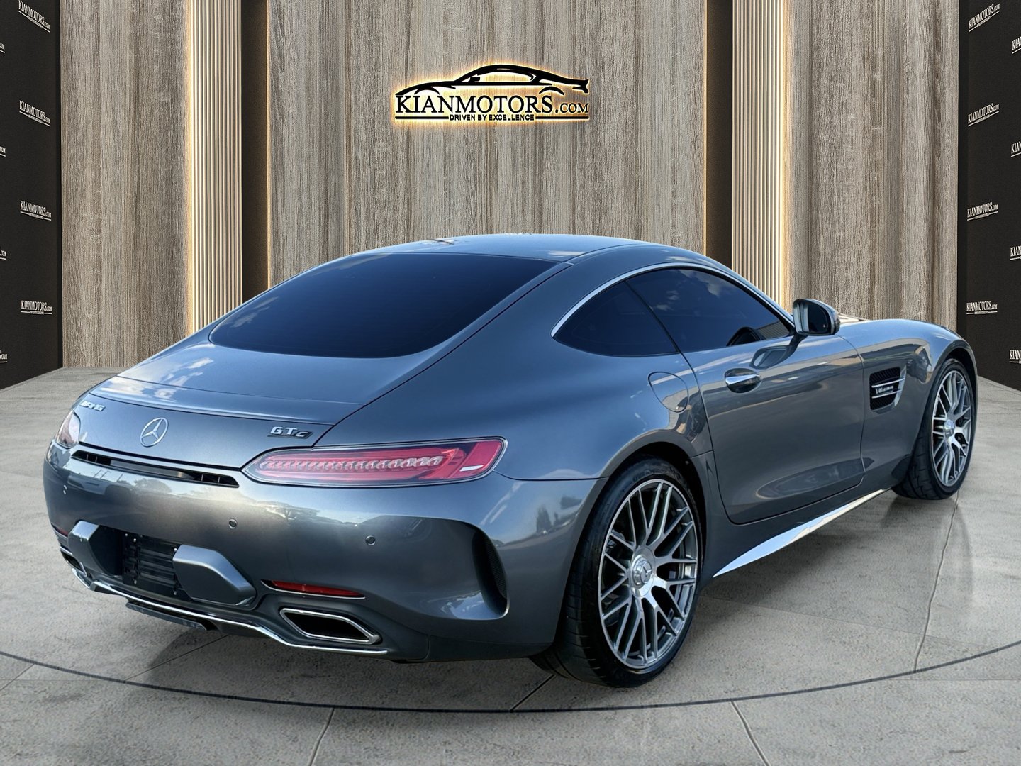 Used 2018 Mercedes-Benz AMG GT C image 7