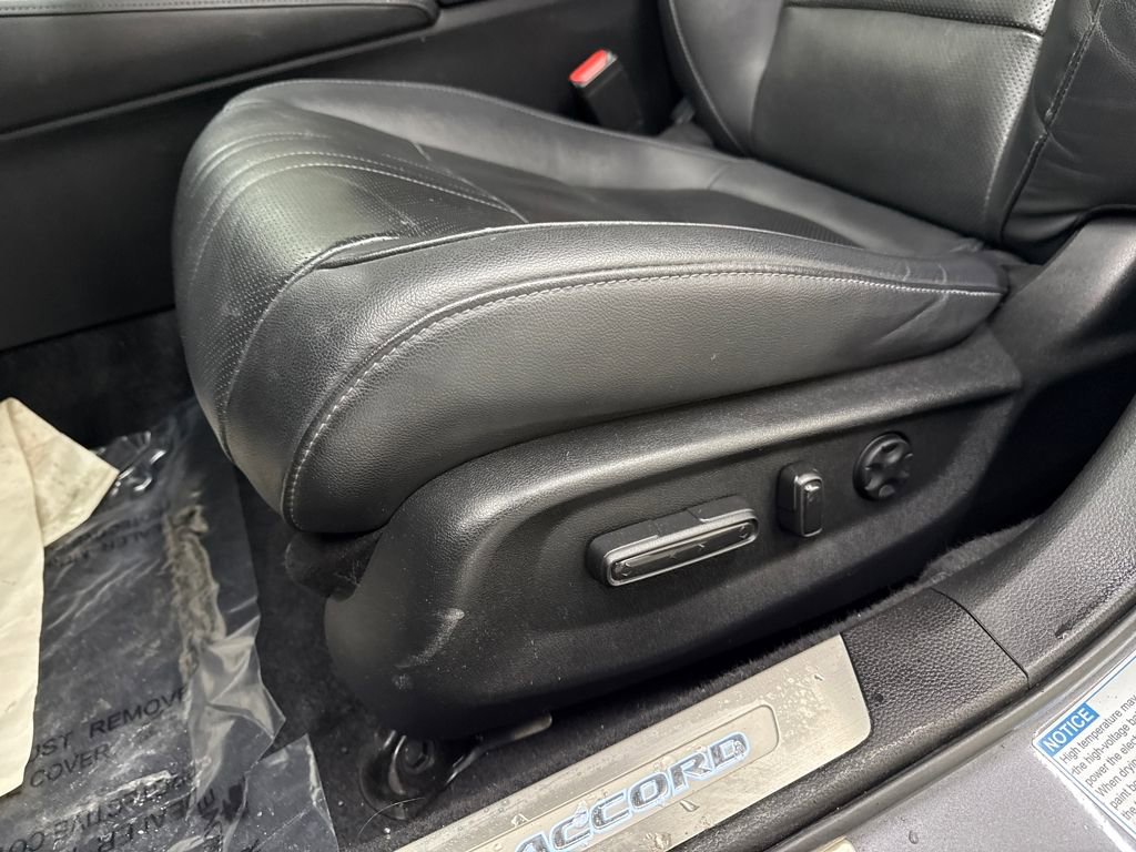 Used 2022 Honda Accord Touring image 12