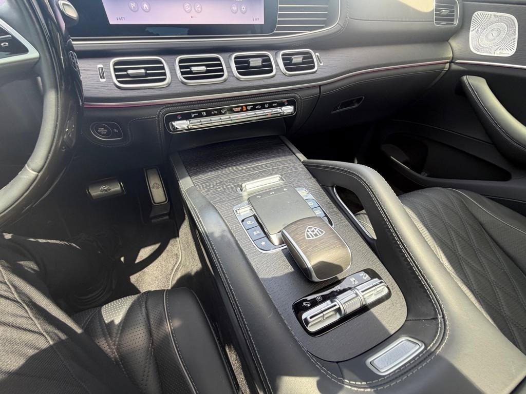 Used 2024 Mercedes-Benz Maybach GLS 600 4MATIC image 38