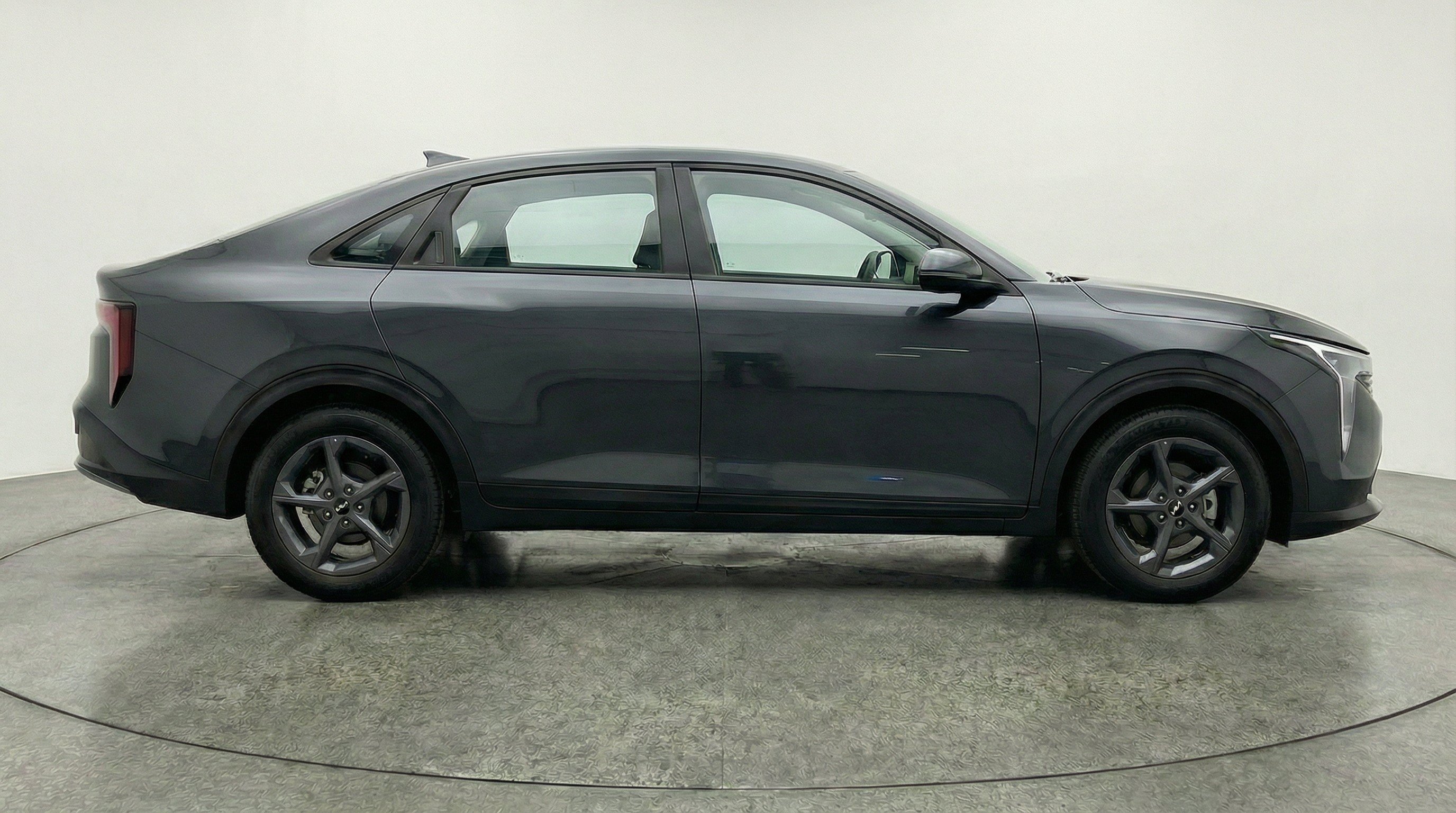 Used 2025 Kia K4 FWD image 11