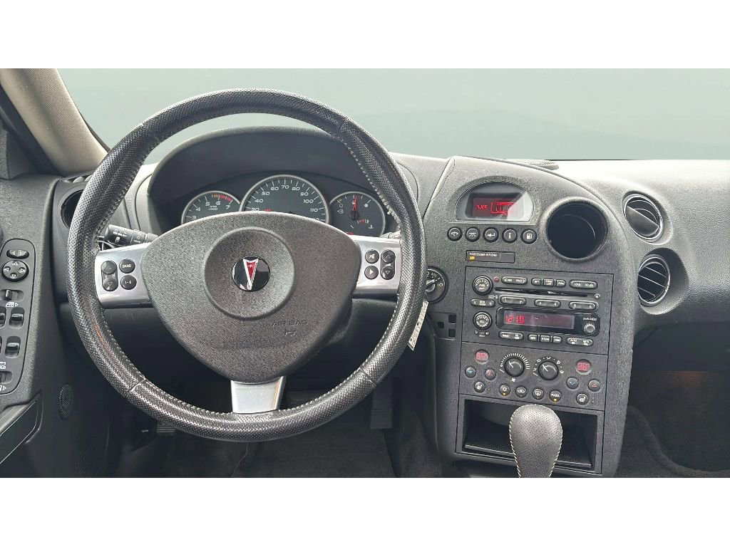 Used 2006 Pontiac Grand Prix w/ Sun And Sound Package image 13
