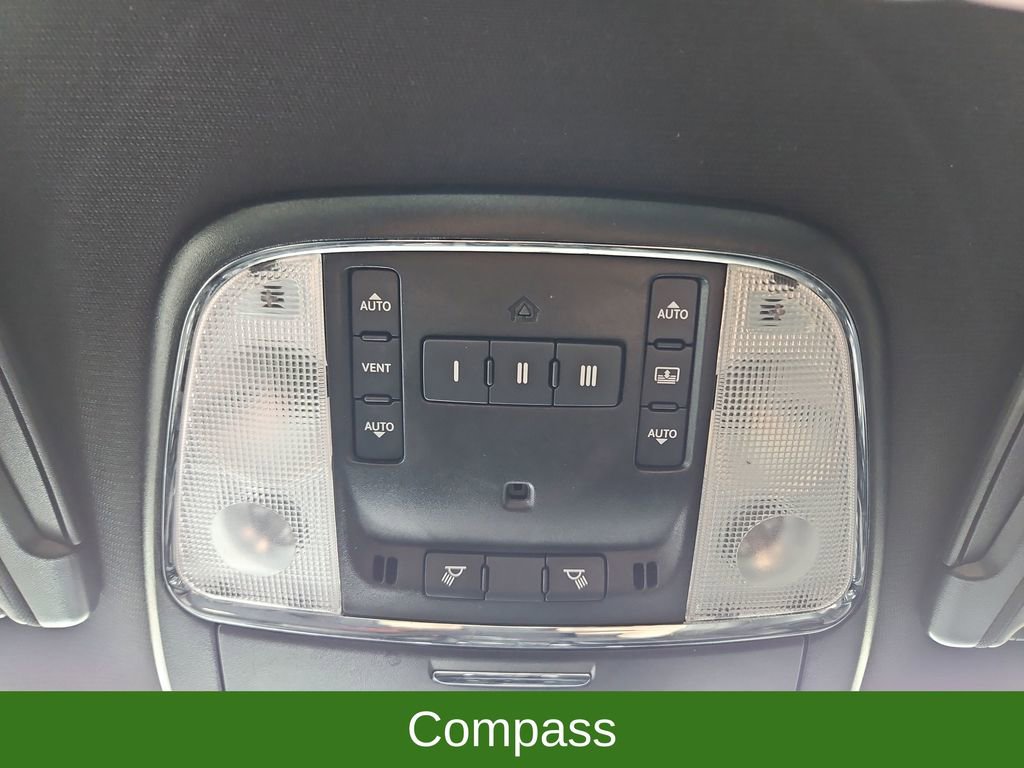 Used 2023 Chrysler 300 S image 22