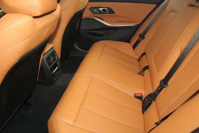 Used 2026 BMW 330i xDrive Sedan w/ M Sport Package image 24