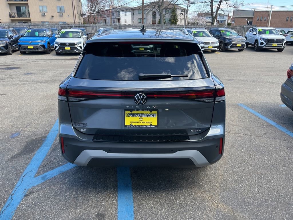 New 2026 Volkswagen Tiguan SE AWD/4WD image 9