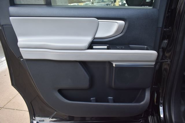 Used 2025 Ford Expedition Max Active AWD/4WD image 39