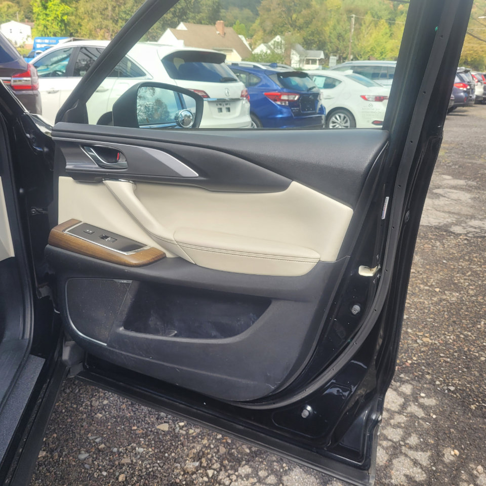 Used 2020 MAZDA CX-9 Signature image 25