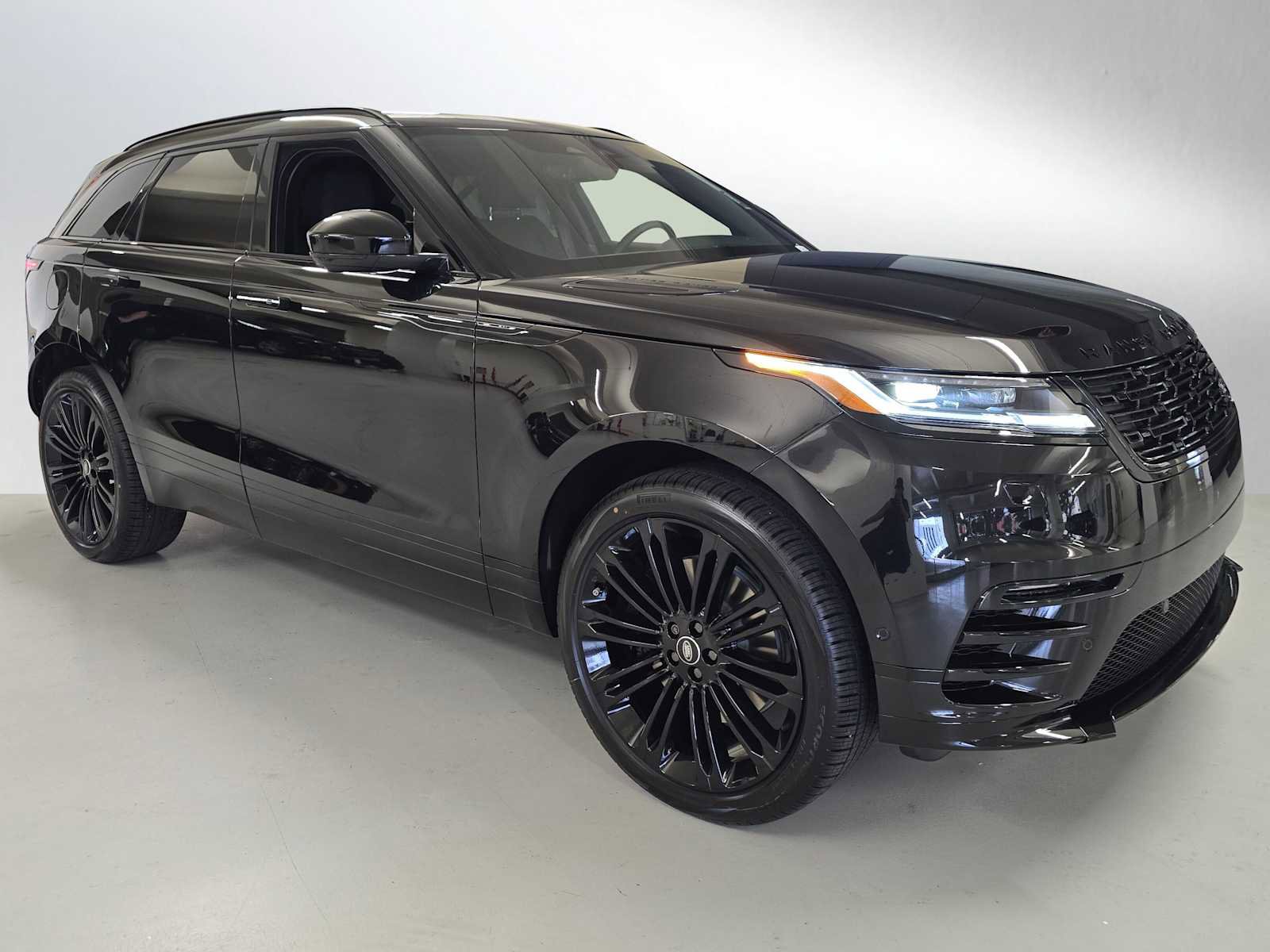 New 2026 Land Rover Range Rover Velar Dynamic SE image 7