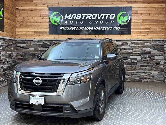 Used 2025 Nissan Pathfinder SV AWD/4WD image 3