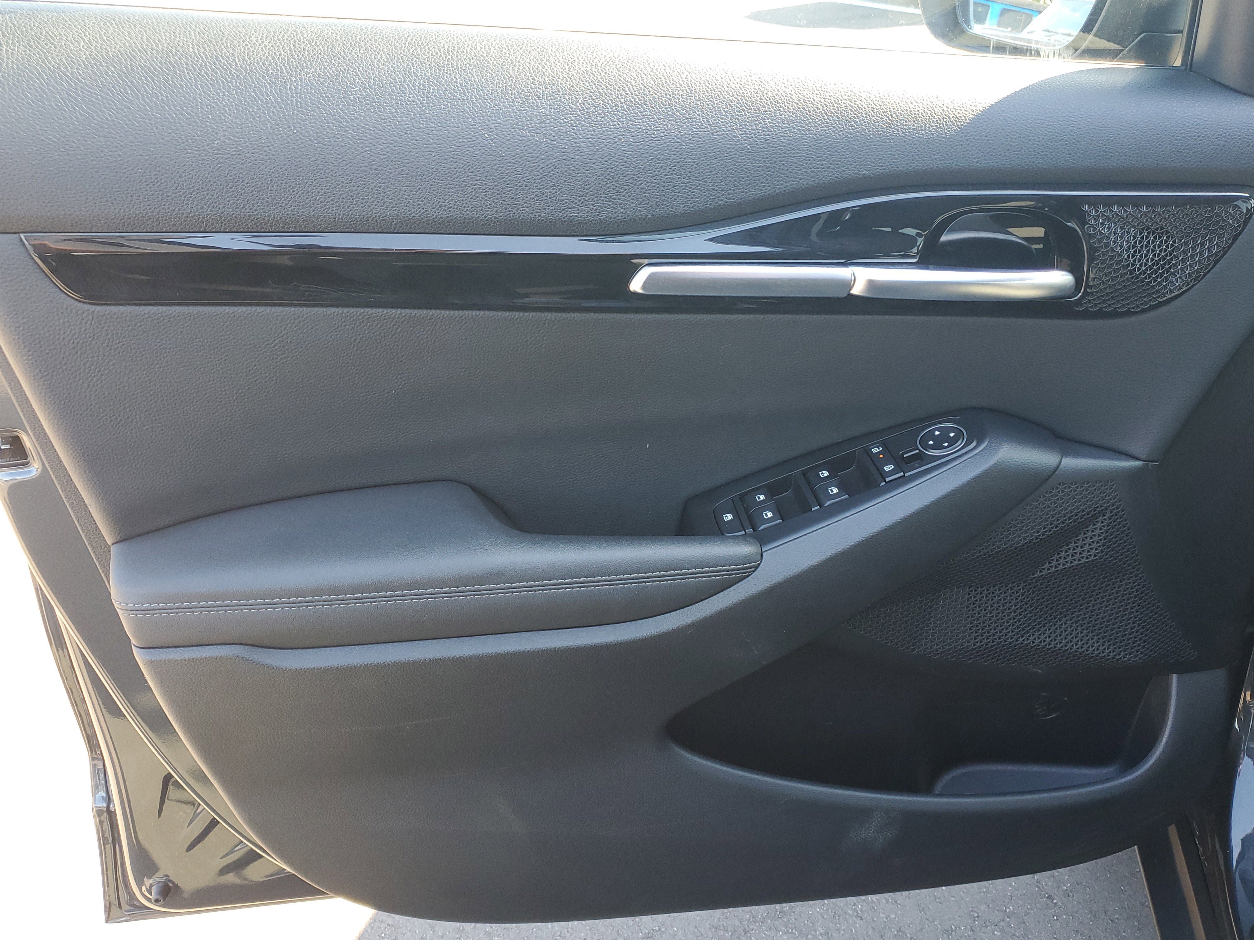 Used 2025 Kia Seltos S FWD image 8