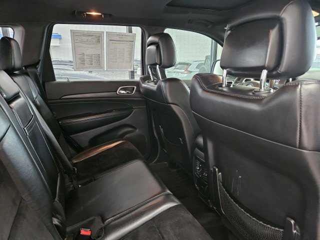 Used 2015 Jeep Grand Cherokee Altitude AWD/4WD image 12