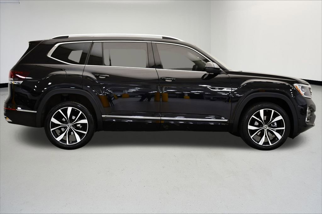 Used 2024 Volkswagen Atlas SEL Premium R-Line image 6