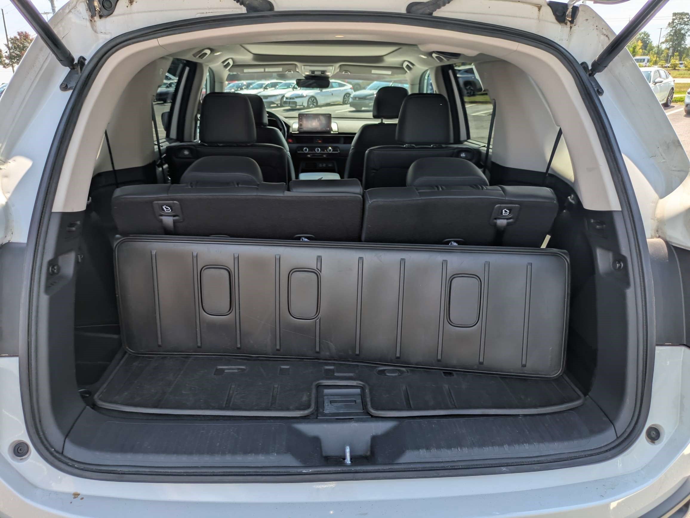 Certified 2023 Honda Pilot Touring image 18