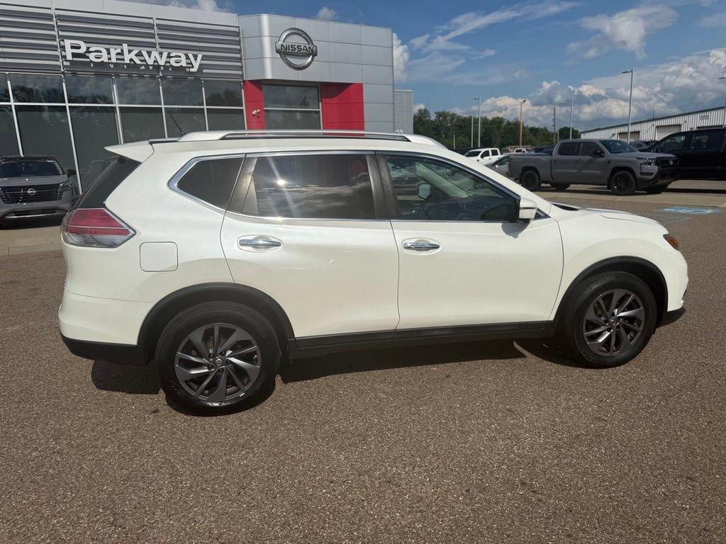 Used 2016 Nissan Rogue SL w/ SL Premium Package AWD/4WD image 8