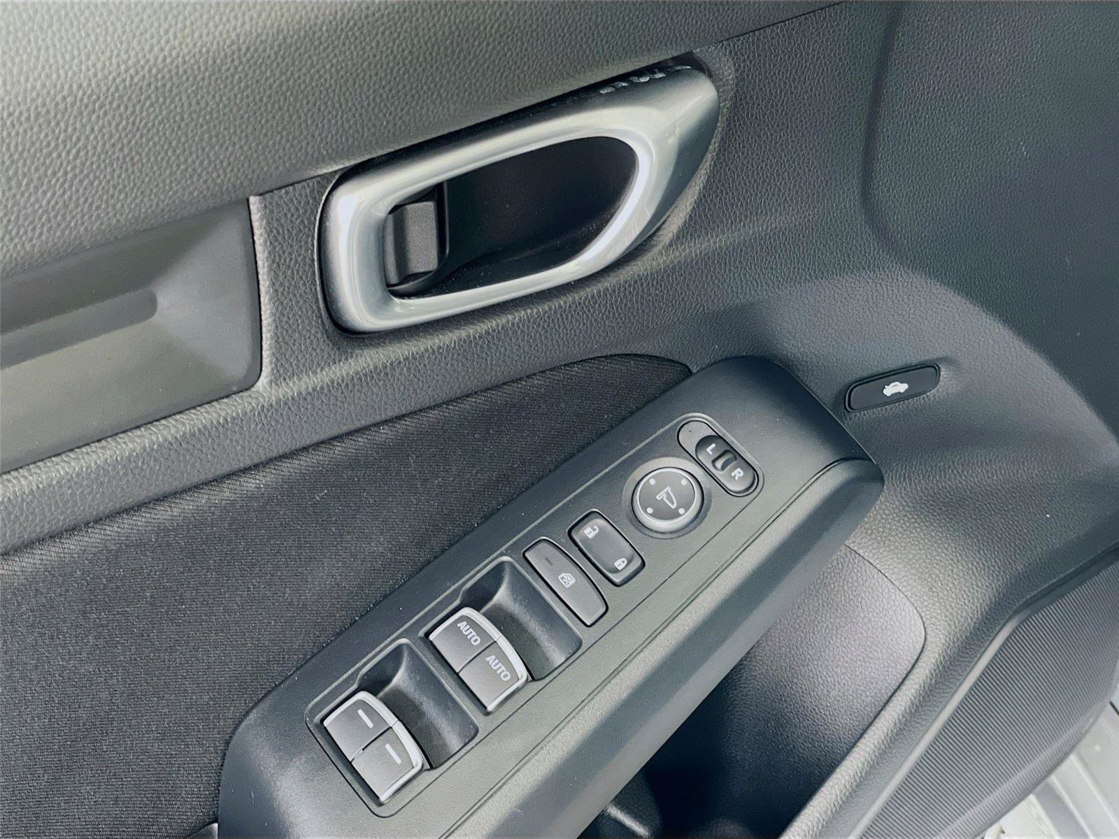 Used 2023 Honda Civic Sport image 19