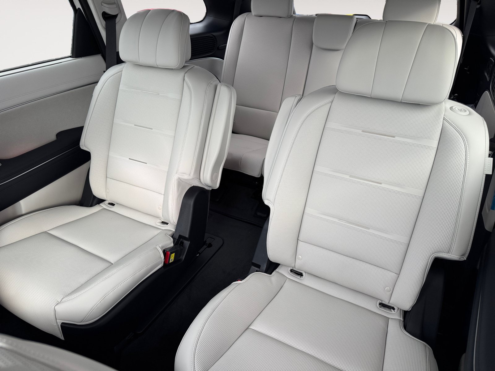 New 2026 Hyundai Palisade Calligraphy AWD/4WD image 13