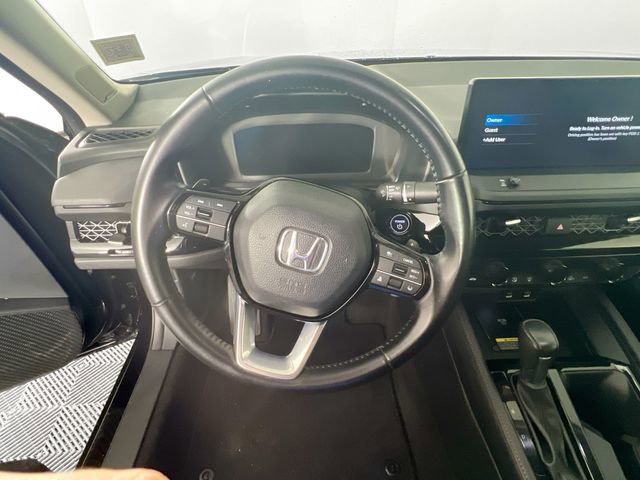 Used 2023 Honda Accord Touring image 11
