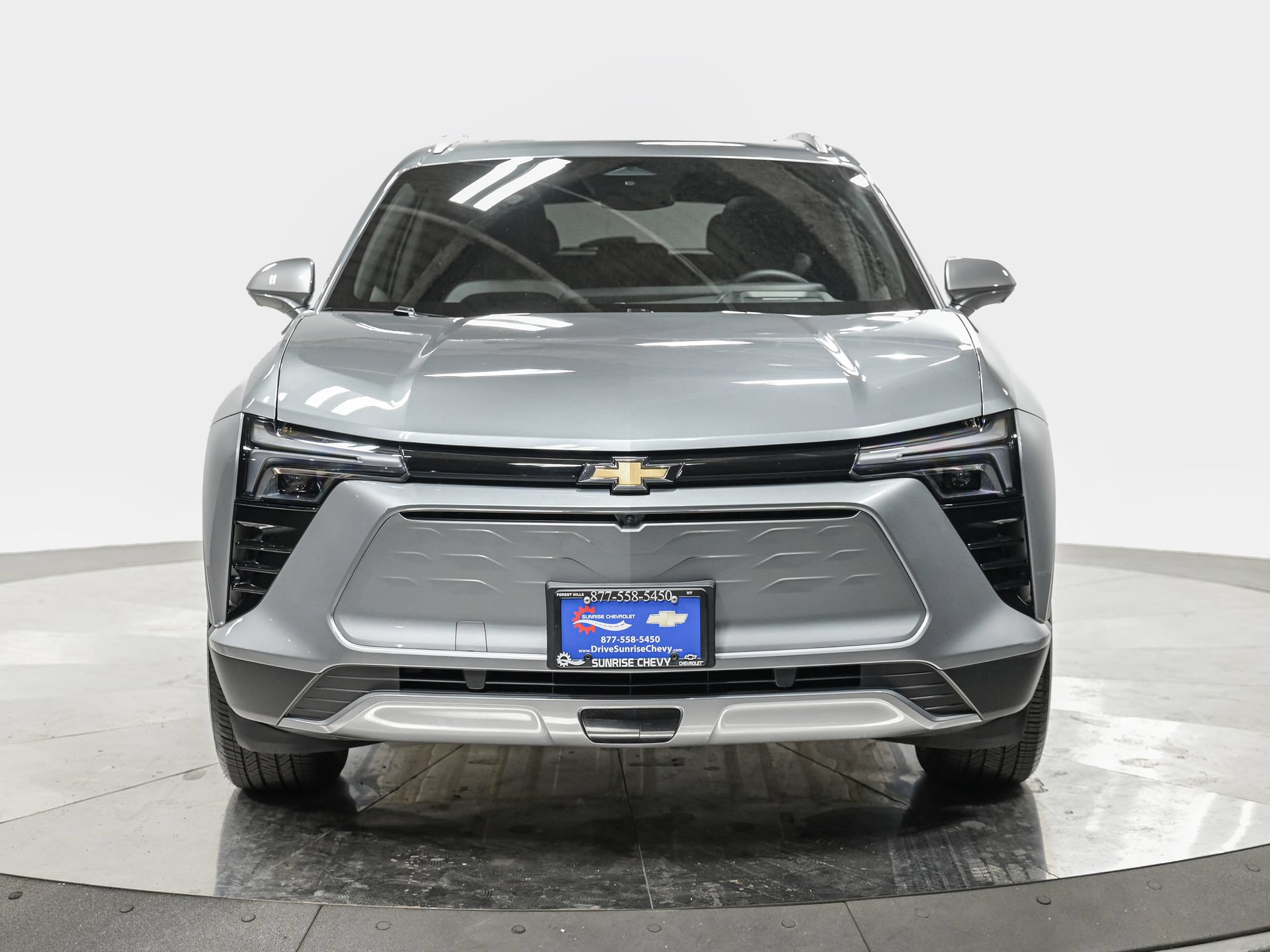 Used 2024 Chevrolet Blazer EV LT AWD/4WD image 10