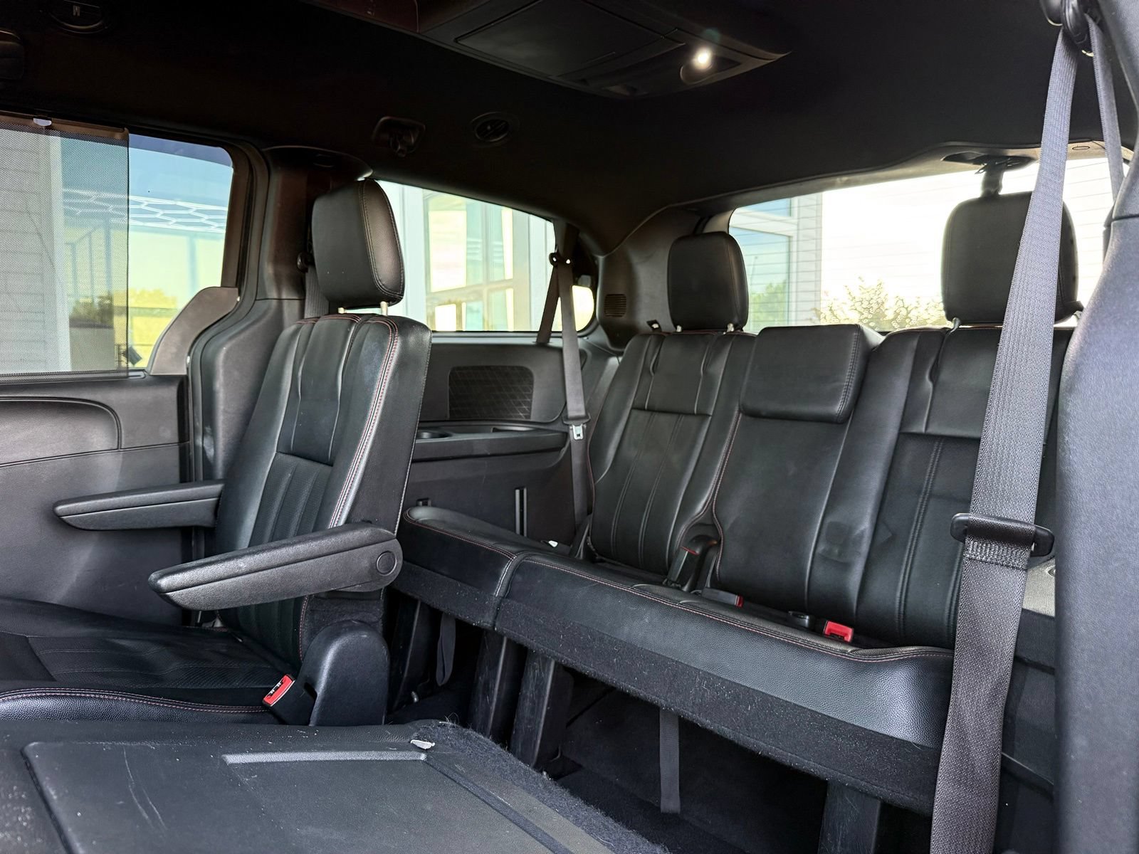 Used 2019 Dodge Grand Caravan GT FWD image 18