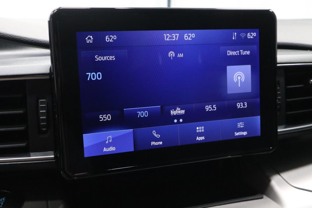 Certified 2022 Ford Explorer XLT w/ Equipment Group 202A image 2