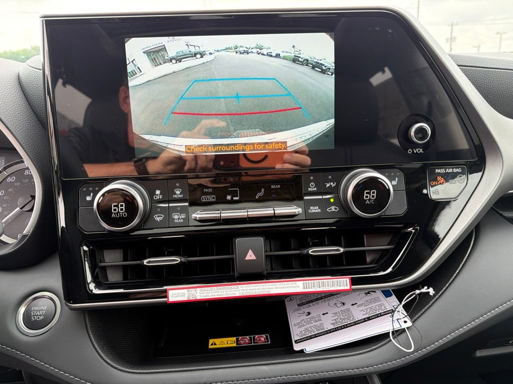 New 2026 Toyota Highlander XLE AWD/4WD image 14