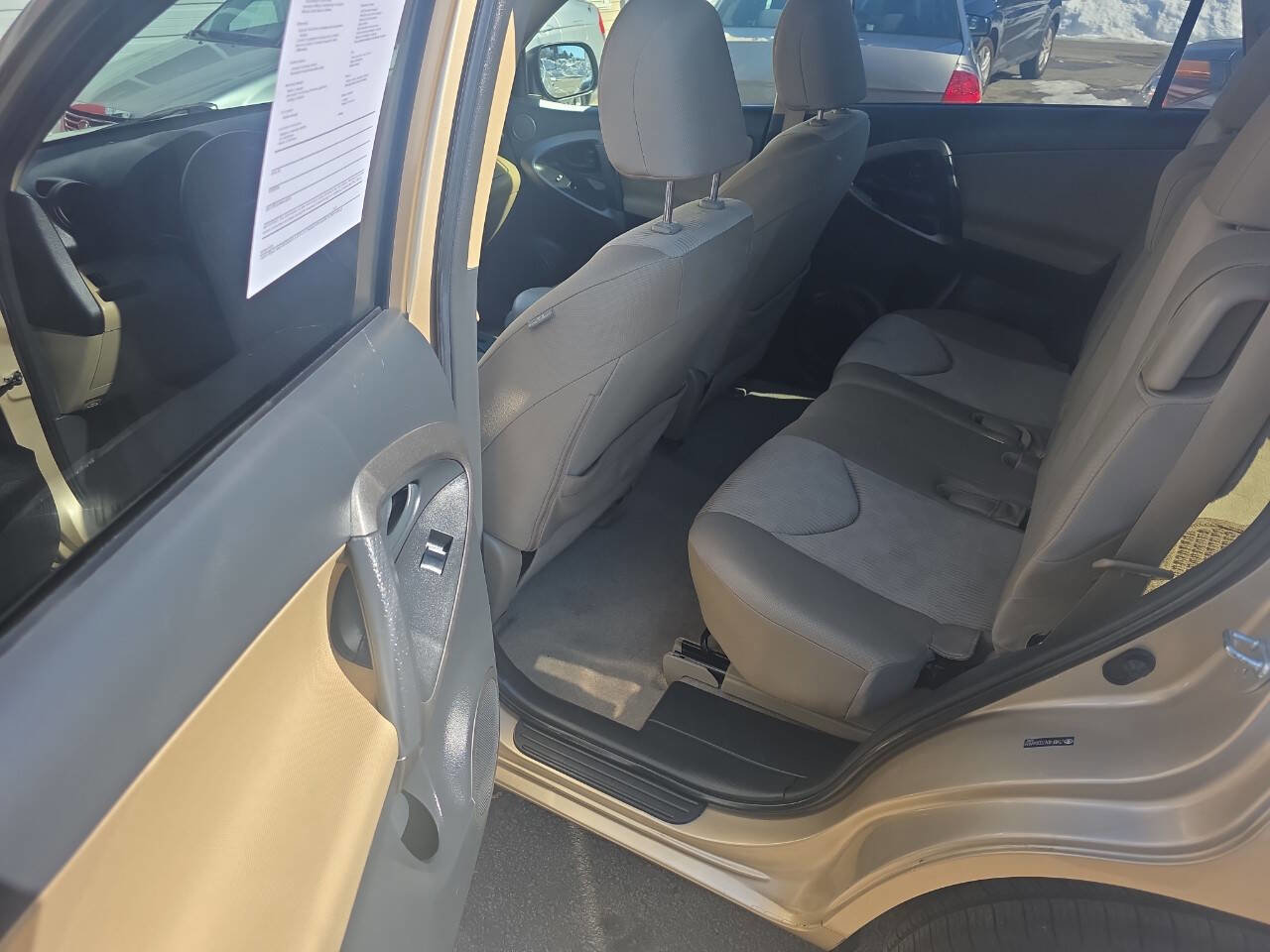 Used 2012 Toyota RAV4 Base 4x4 4dr SUV w/ Value Pkg image 10