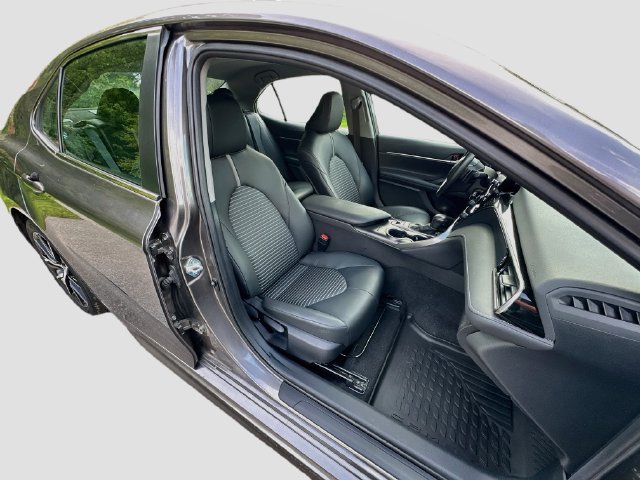 Used 2024 Toyota Camry SE w/ Cold Weather Package AWD/4WD image 27