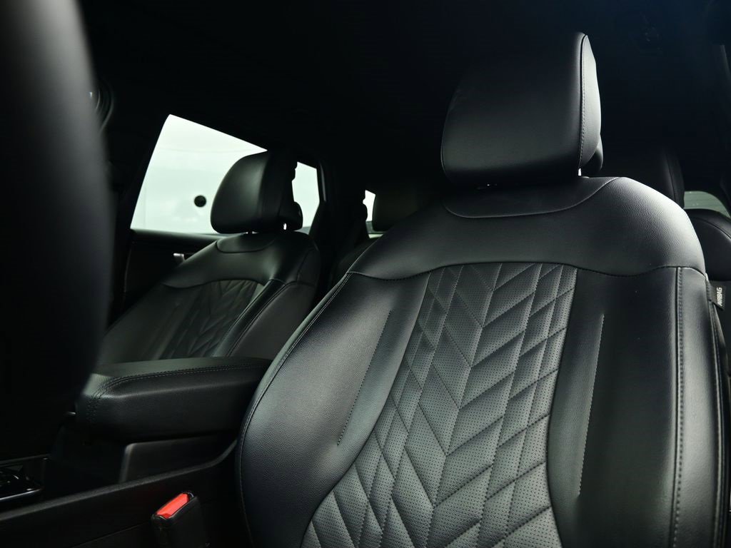 Certified 2024 Kia Sportage X-Line w/ X-Line Premium Package image 16