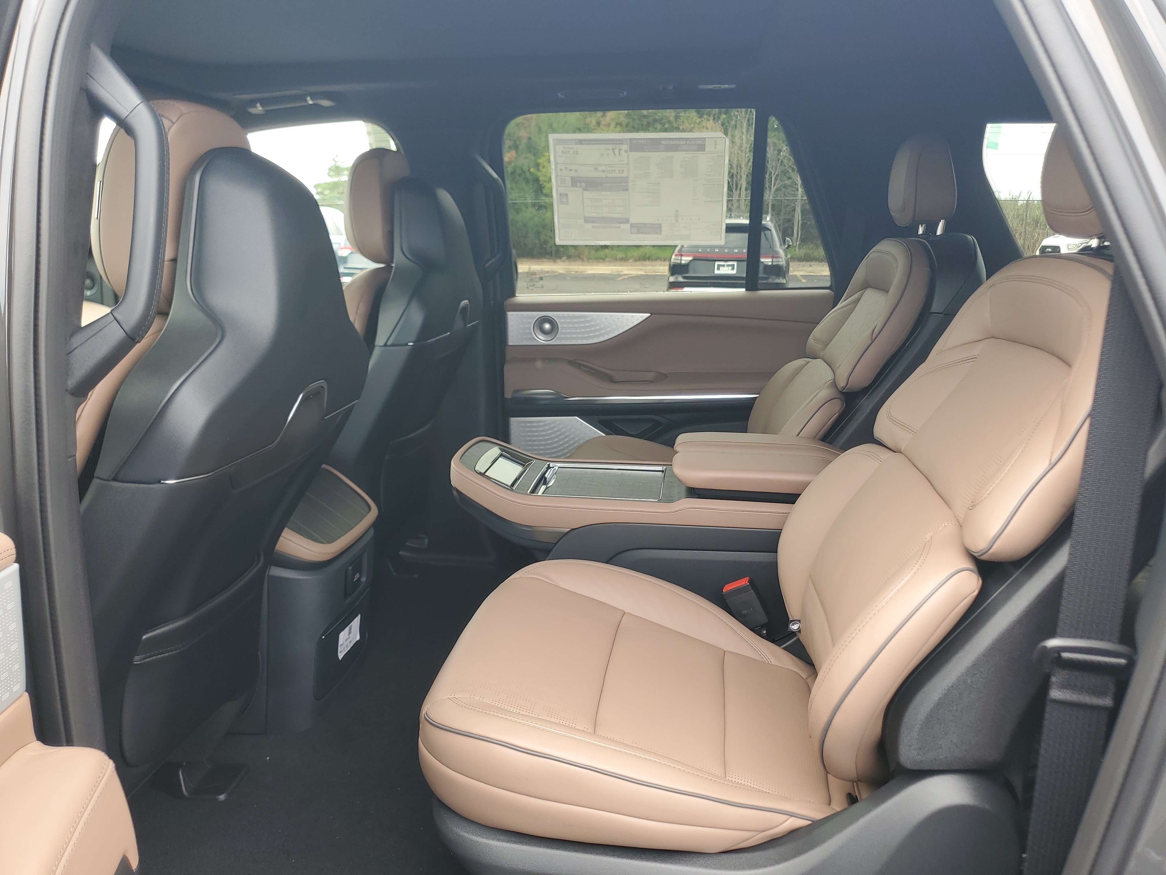 New 2027 Lincoln Navigator L Black Label AWD/4WD image 27