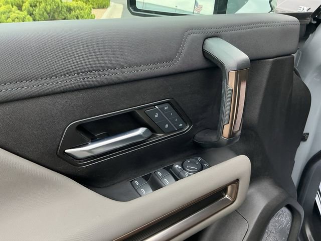 Used 2024 GMC Hummer EV 3X w/ LPO, Illumination Package image 19