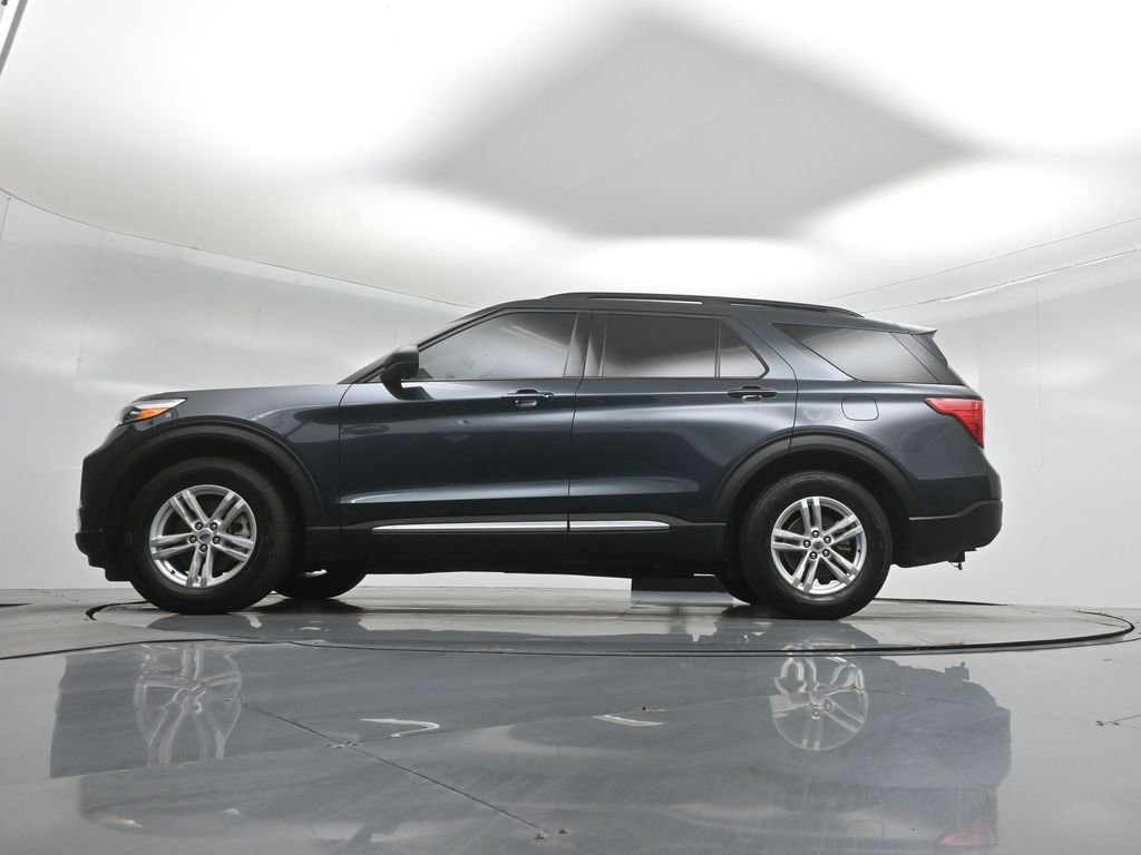 Certified 2024 Ford Explorer XLT image 7