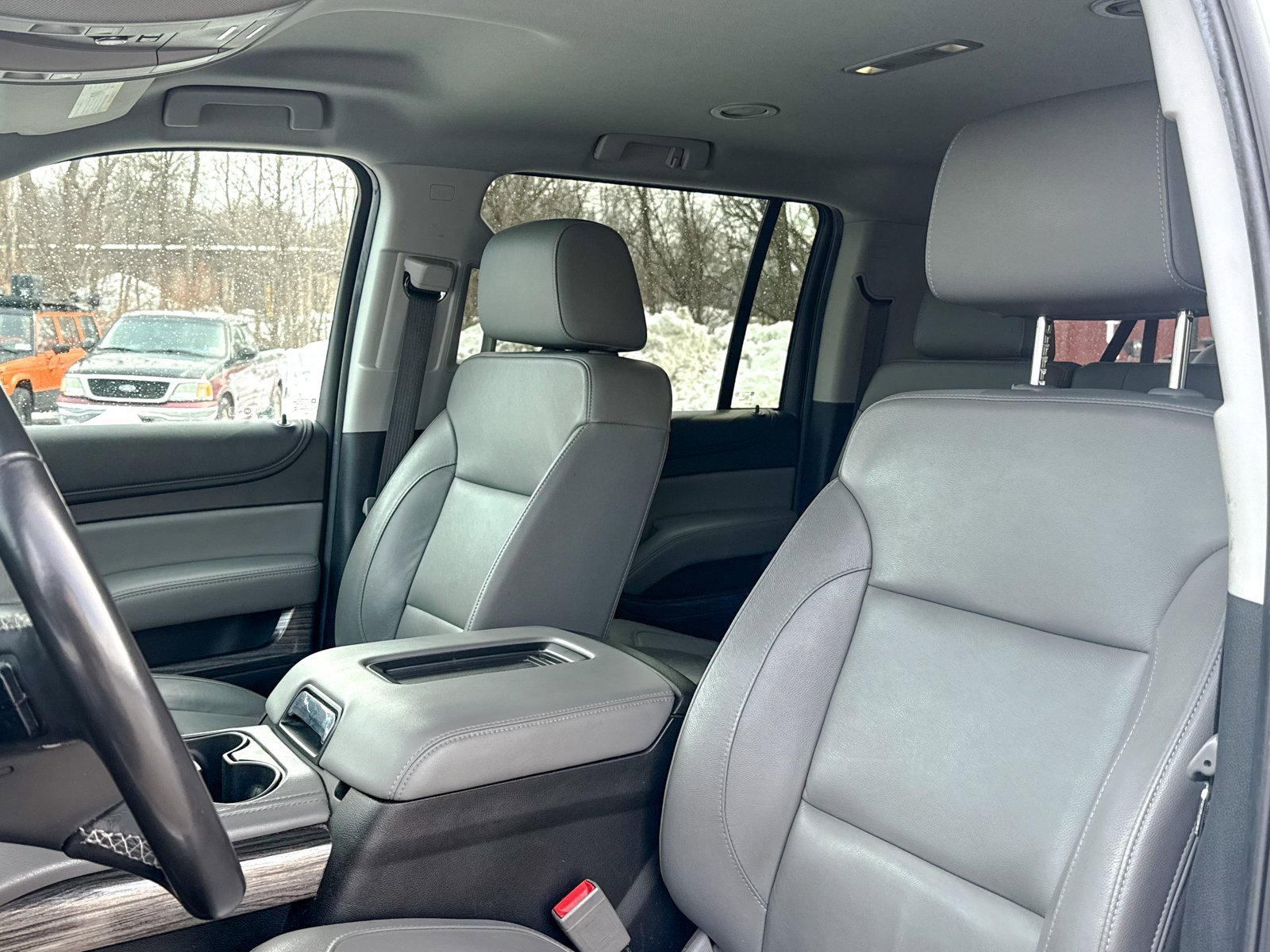 Used 2018 Chevrolet Suburban LT image 22