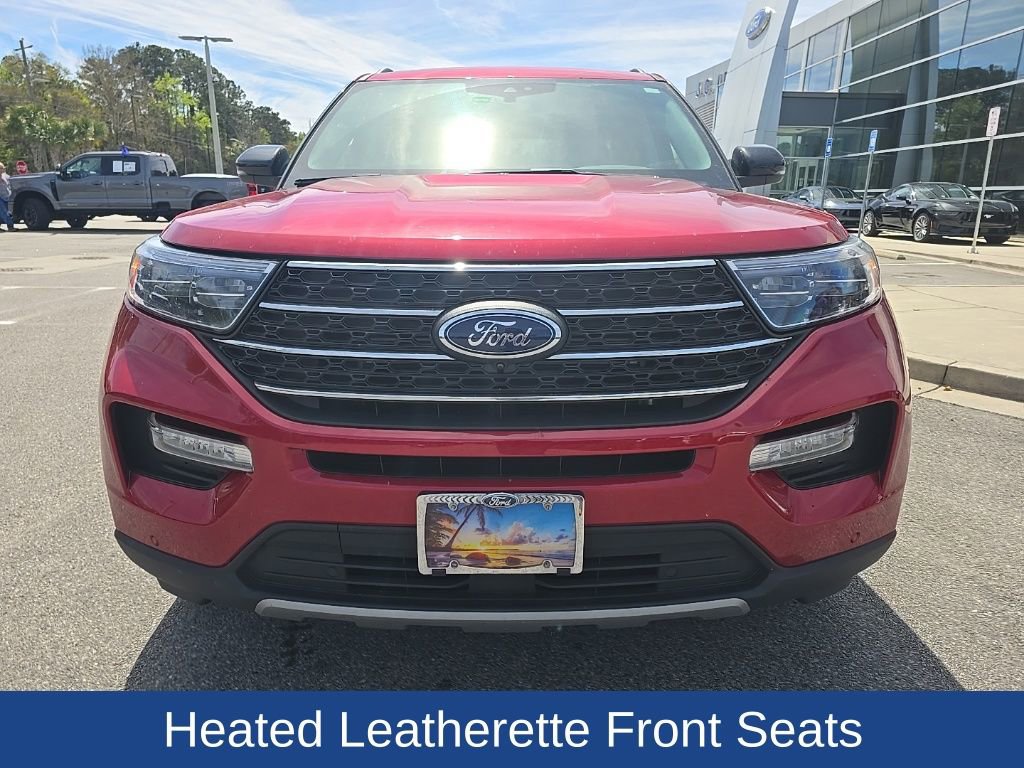 Used 2022 Ford Explorer XLT w/ Equipment Group 202A image 2
