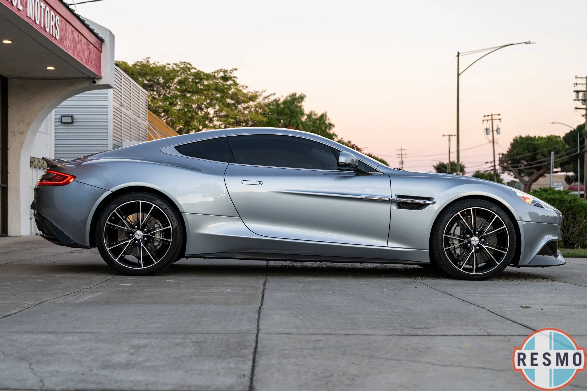 Used 2014 Aston Martin Vanquish Coupe RWD image 12