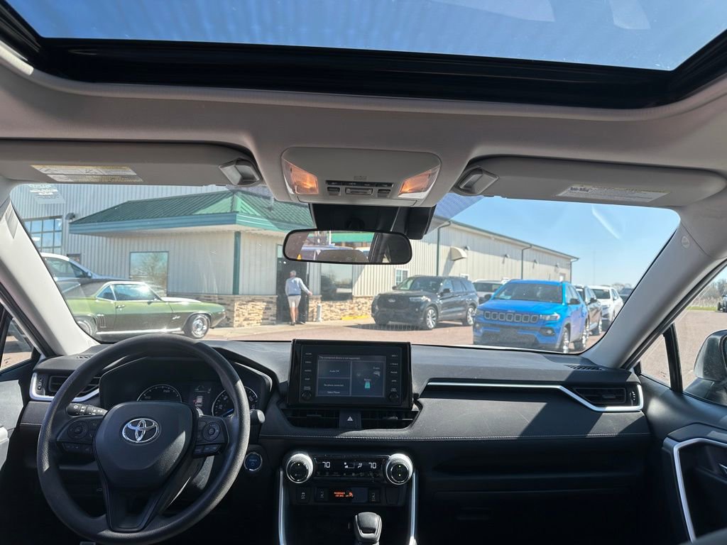 Used 2019 Toyota RAV4 XLE w/ Convenience Package AWD/4WD image 26