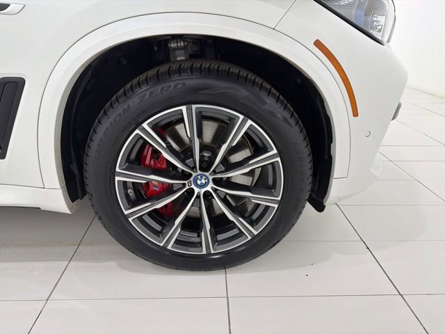 Certified 2023 BMW X5 xDrive45e w/ Executive Package image 45