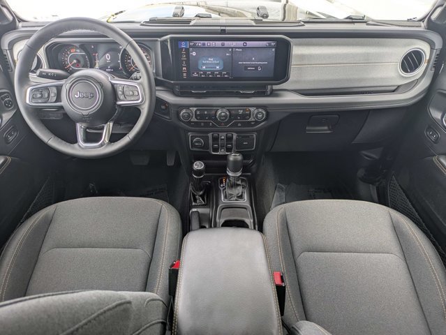 Certified 2026 Jeep Wrangler Unlimited Sahara AWD/4WD image 15
