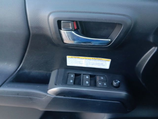 Used 2020 Toyota Tacoma image 15