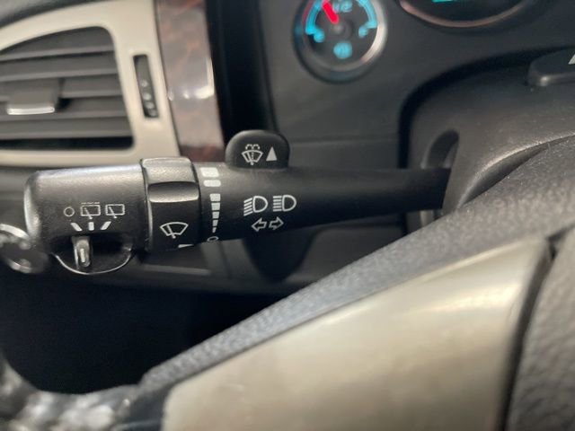 Used 2008 GMC Yukon Denali image 37