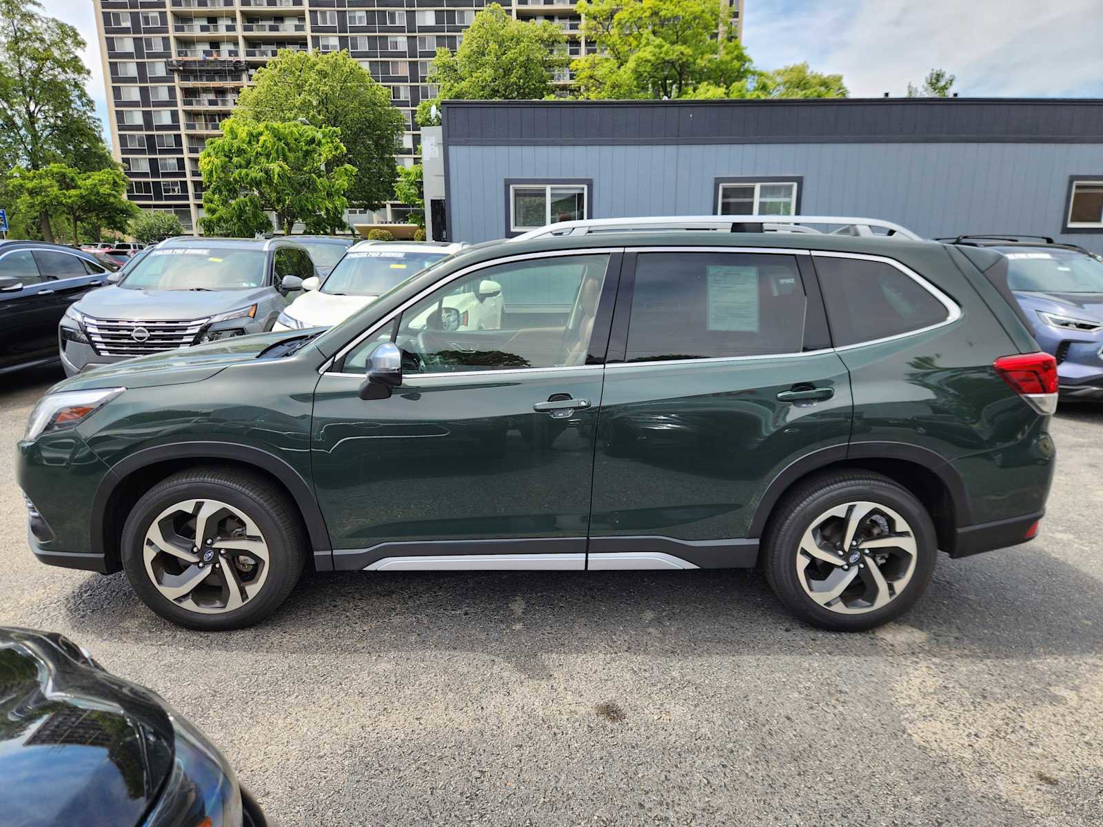 Used 2023 Subaru Forester Touring AWD/4WD image 5