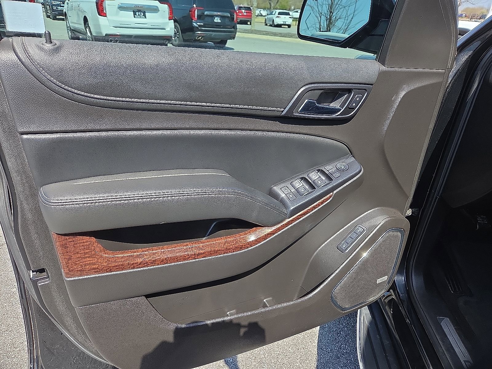 Used 2017 GMC Yukon SLT image 14