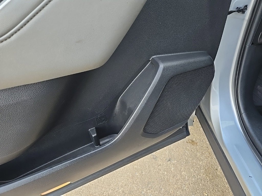 Used 2021 Toyota Highlander XLE image 32