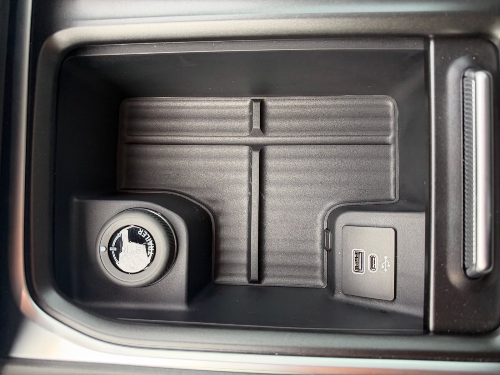 Used 2027 Ford Expedition Active RWD image 15