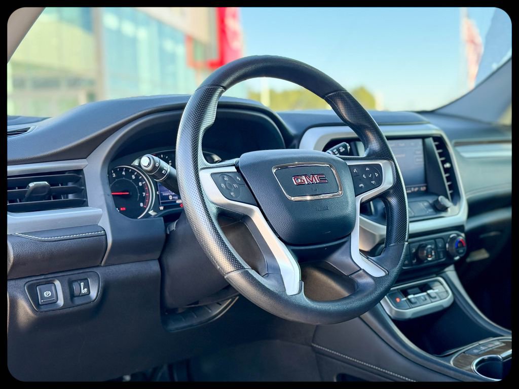 Used 2023 GMC Acadia SLE w/ Driver Convenience Package FWD image 27