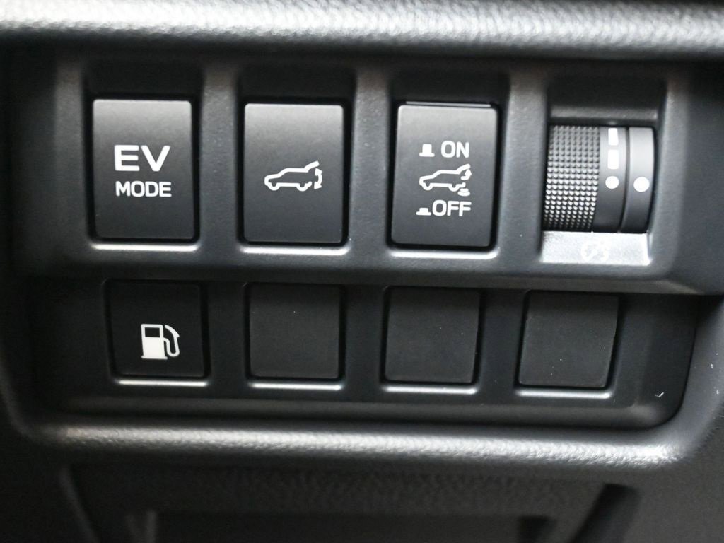 New 2025 Subaru Forester Touring image 24