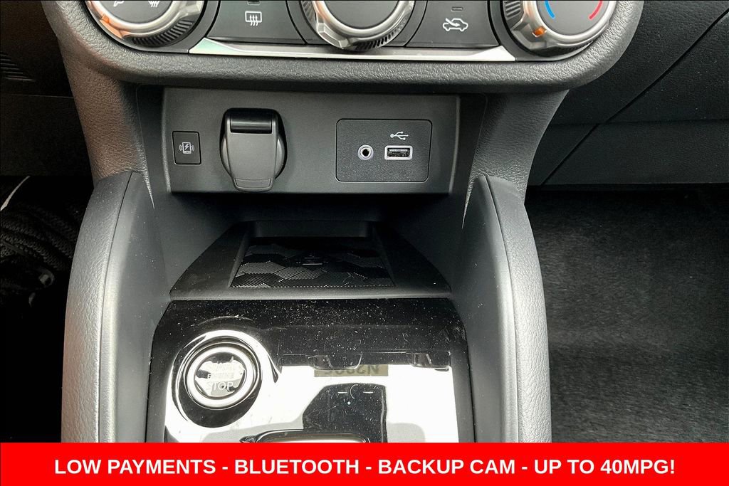 New 2025 Nissan Versa SV w/ Trunk Package FWD image 21