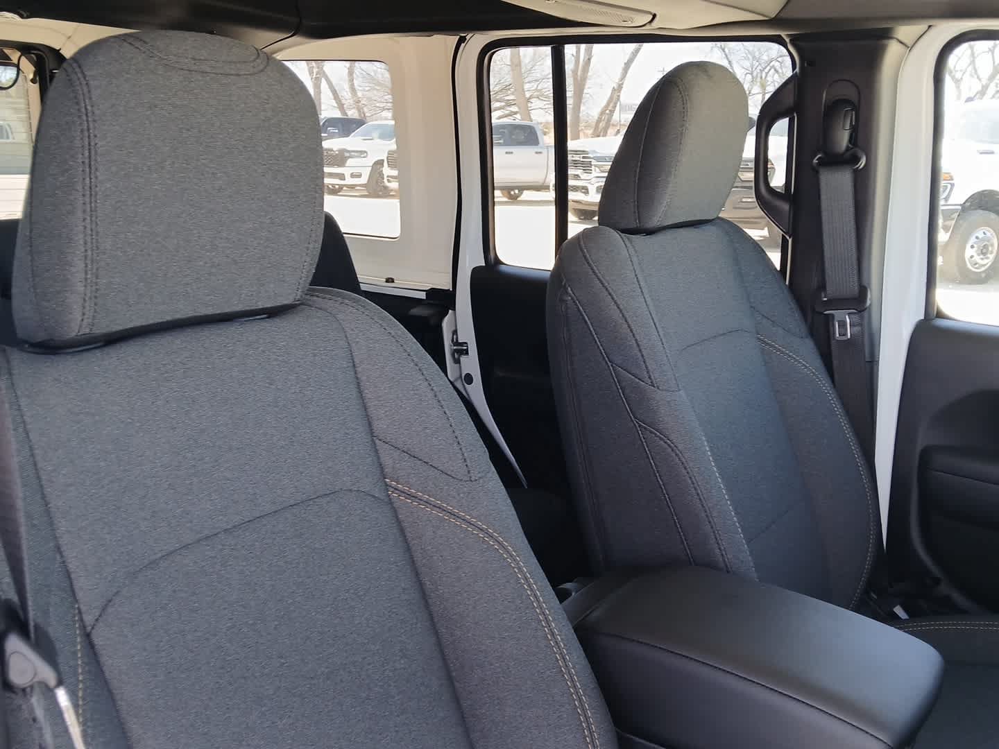 Used 2025 Jeep Wrangler Unlimited Sport AWD/4WD image 47