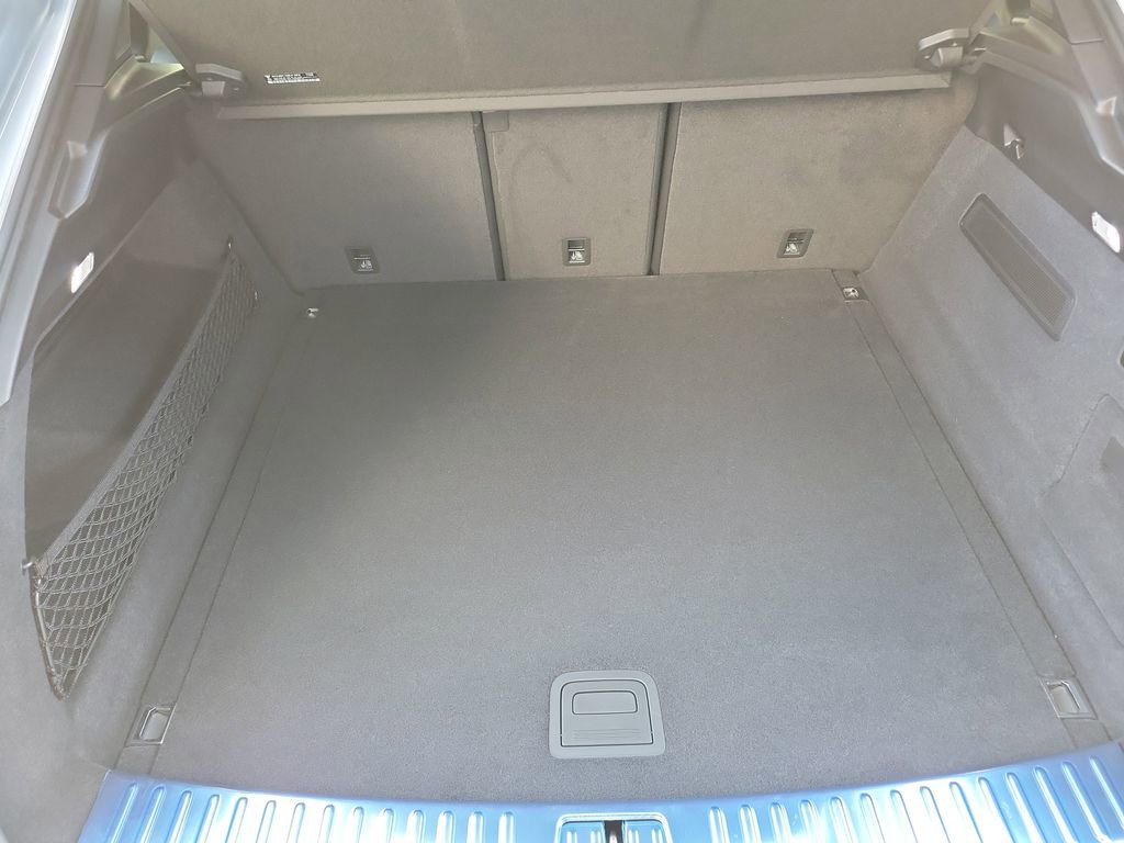 New 2026 Porsche Cayenne GTS image 17