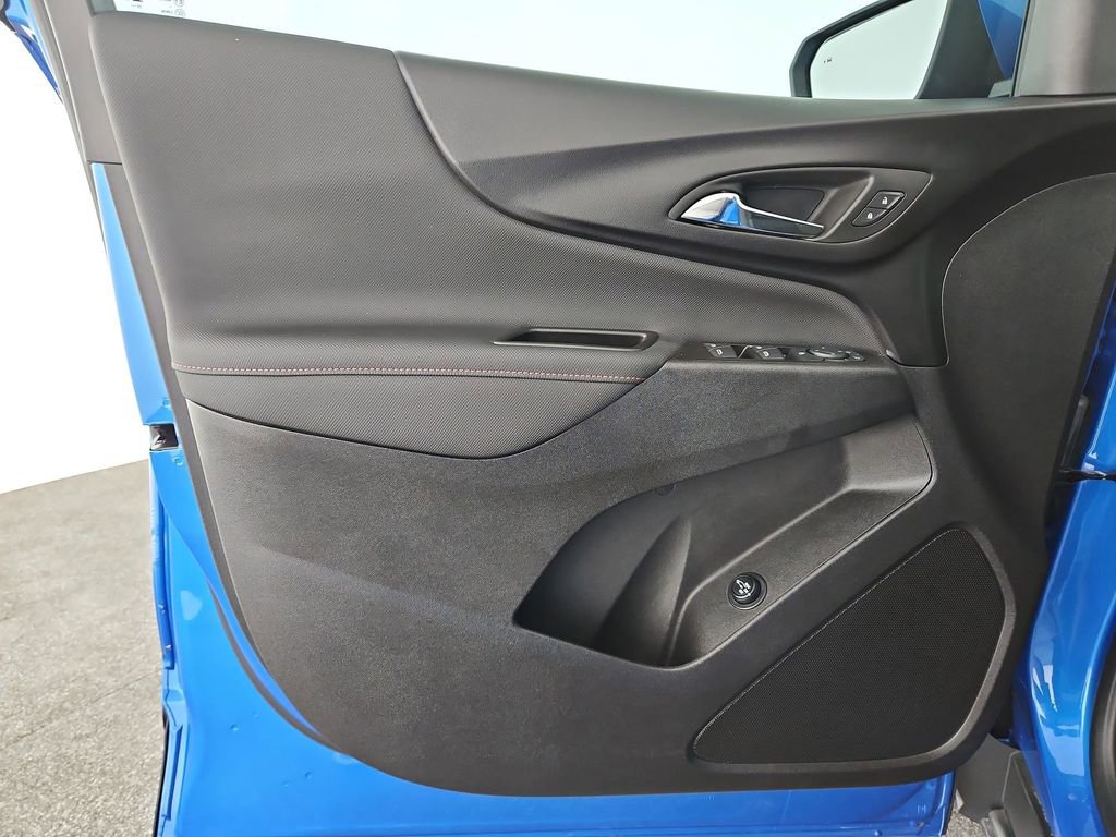 Used 2024 Chevrolet Equinox RS image 27
